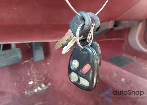 1998 Buick Park Avenue z USA, uszkodzony, nr VIN 1G4CW52K5W4607998